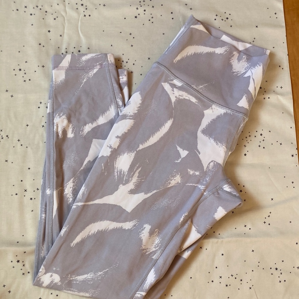 Lululemon 25” leggings
